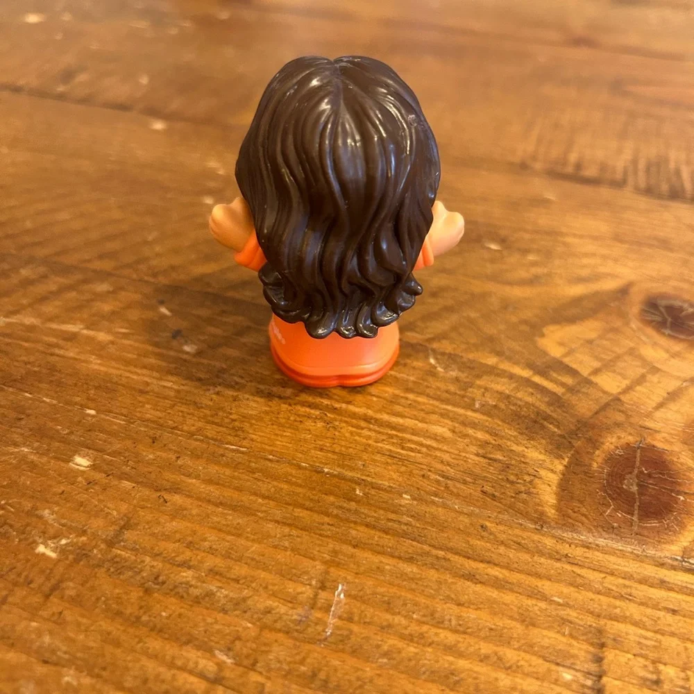 Fisher Price Little People mom/girl in orange dress as is